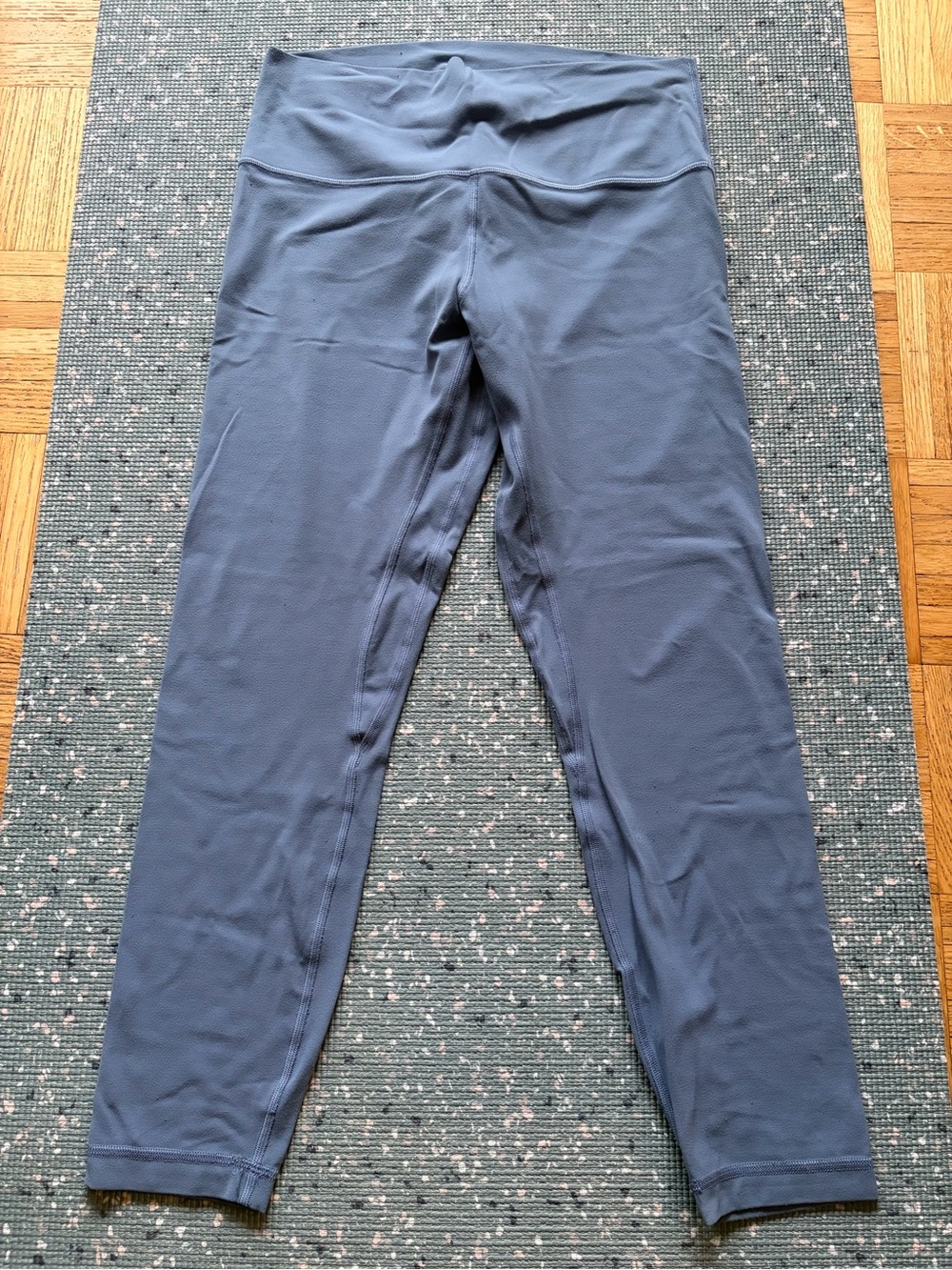 Lululemon Align Pant 25"
Oasis Blue Size 10 - Picture 5 of 8
